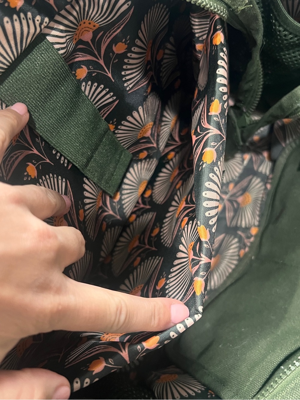 Popflex Sloane Tote - Olive - Picture 7 of 10